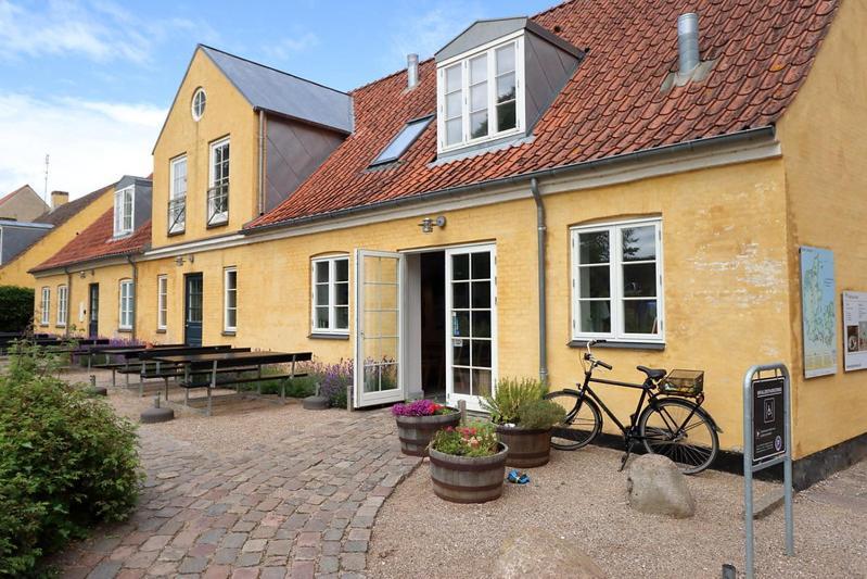 Pilgrimshuset Maribo Hotel Exterior photo