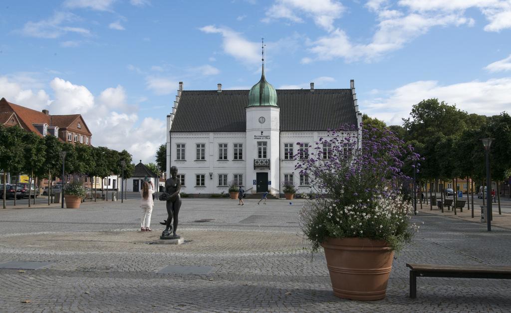Pilgrimshuset Maribo Hotel Exterior photo